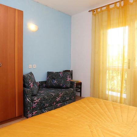 Apartment Igrane 10033A Habitación foto